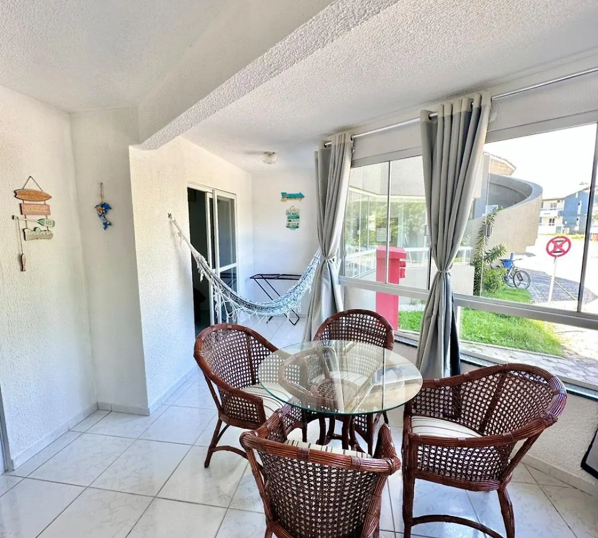 Apartamento Terreo Praia De Bombinhas Sc